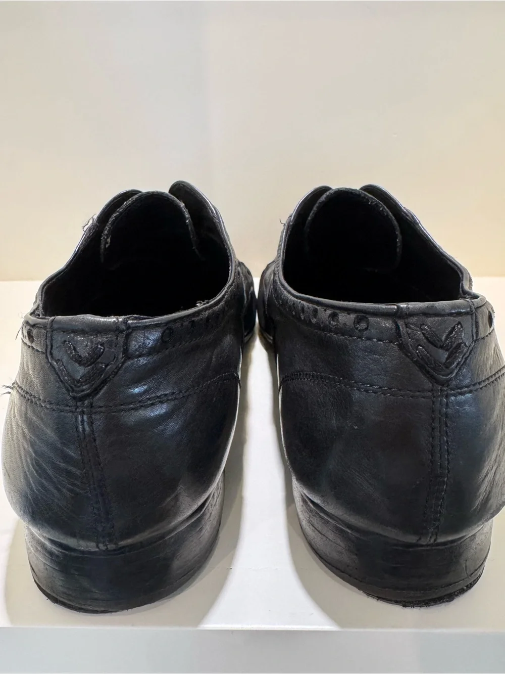 John Varvatos Black Leather laceless Slip-On Loafers